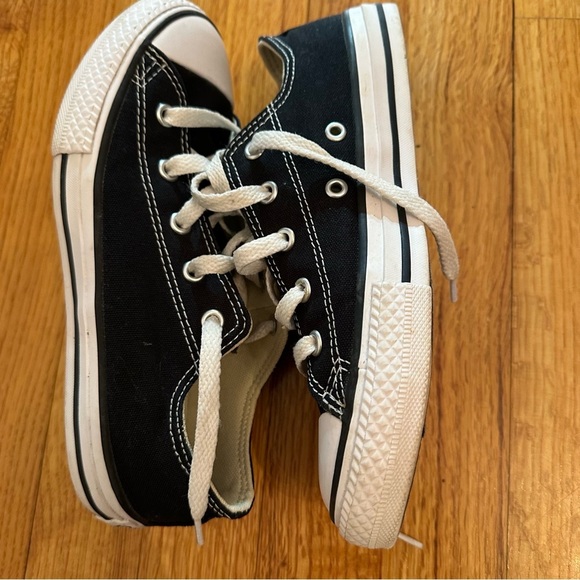 Converse Chuck Taylor All Star Low-Top Sneaker - Little Kid - Black Sz 2.5 - Picture 4 of 12